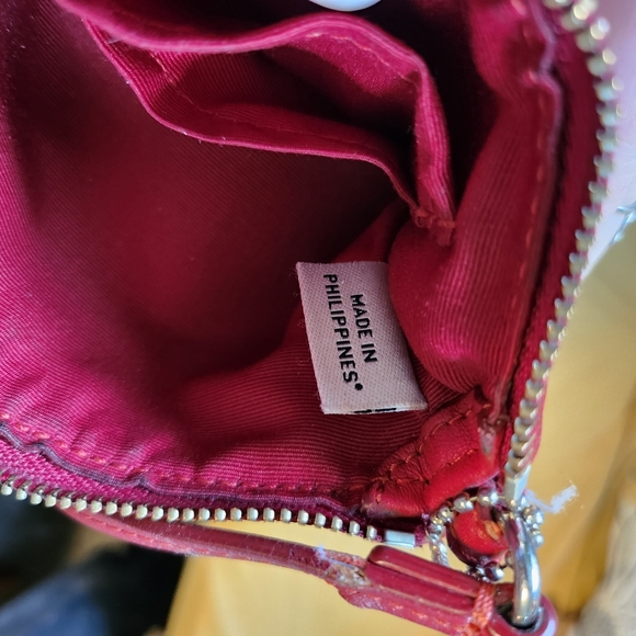 Coach wristlet good/used condition Classic C pattern - Picture 2 of 8